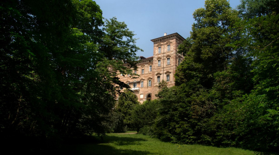 castello-con-giardino-aglie-5845.jpg