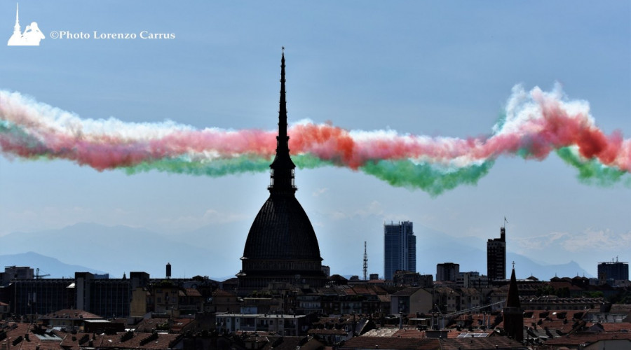 frecce-tricolori-su-torino.jpg