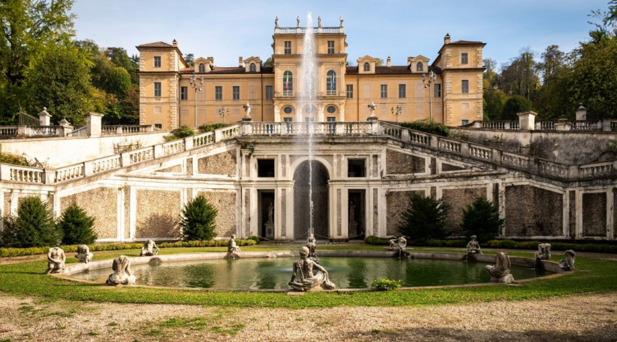 shutterstock2698664265villa-della-reginalow-5653.jpg