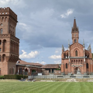 A tavola con i Savoia<br>Govone, Pollenzo e i vini del Piemonte</br>