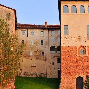 Da Torino: La Baraggia Vercellese tra Castelli e Monasteri