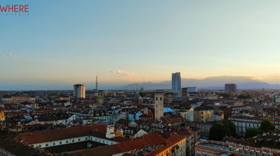 2031-aperitivo-torre-campanaria-duomo-torino-vista-panorama-somewheretour.png