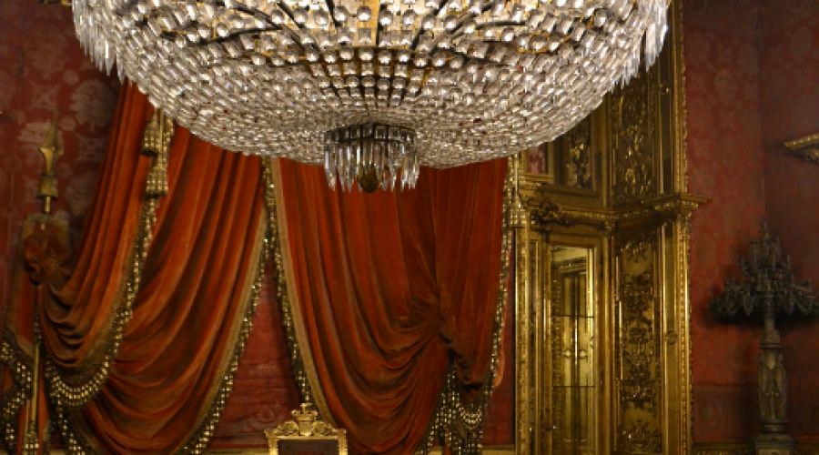 4467-palazzo-reale-torino-somewheretour-sala-trono.png