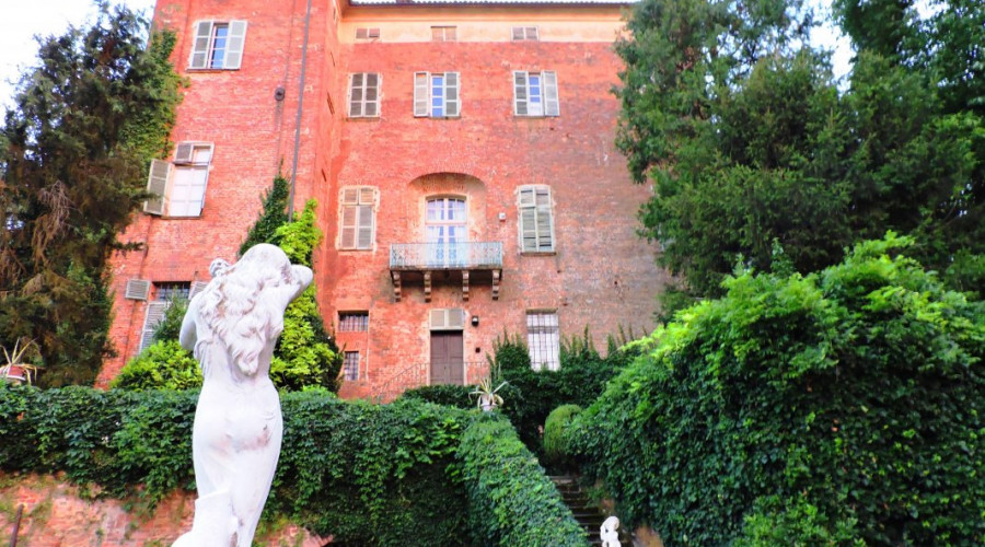 balconestatua.jpg