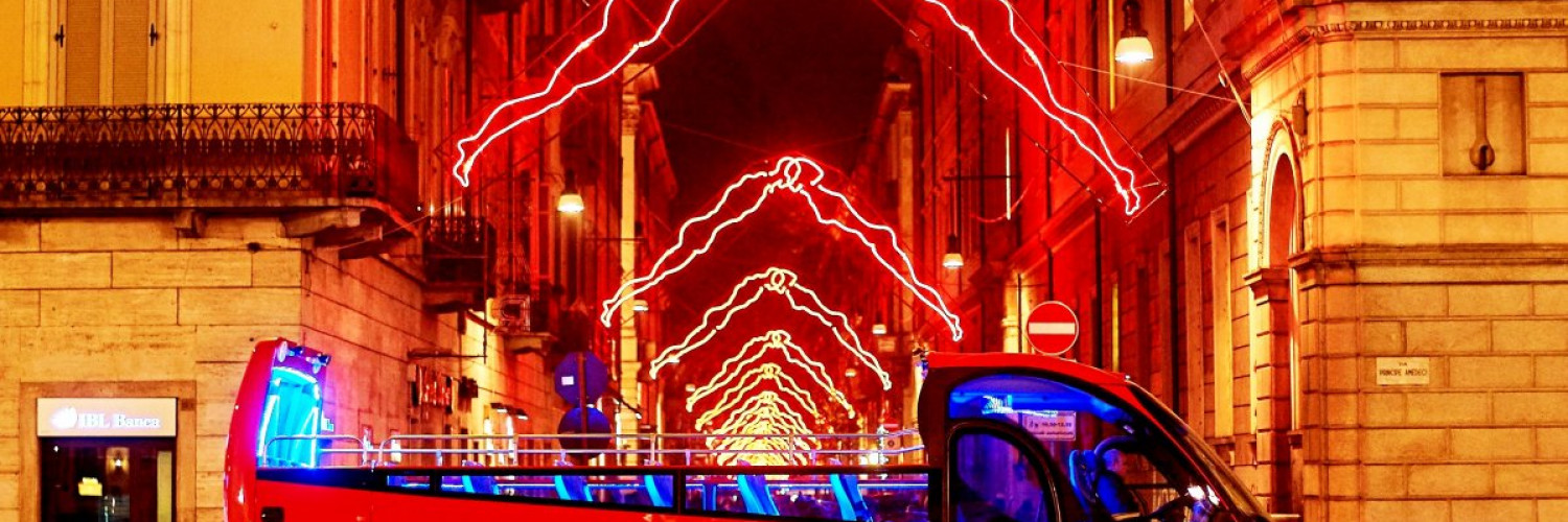 Tour bus scoperto sulle Luci d'Artista a Torino