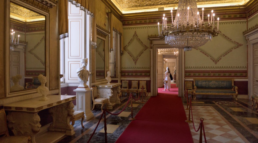 castello-interno-racconigi2.jpg