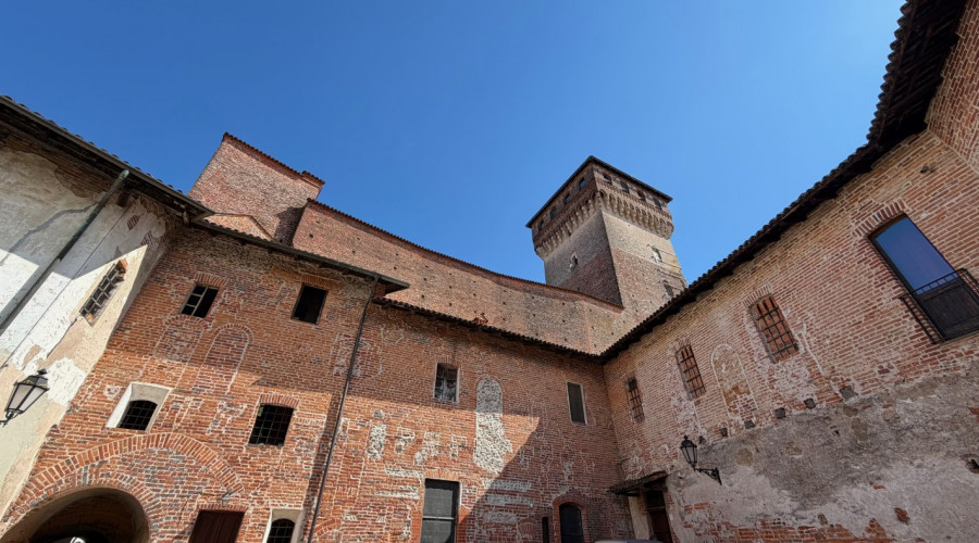 castello-rovasenda-1.jpeg