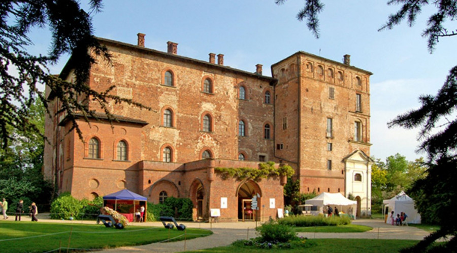 castello2esterno2.jpg