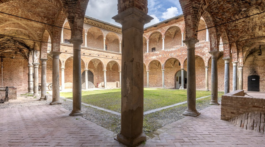 corte-internaquattro-torri.jpg