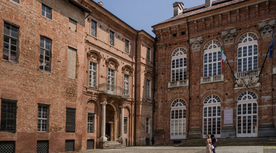 fronte-castello-aglie.jpg