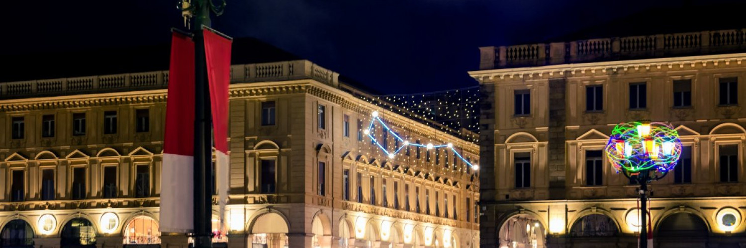 Le installazioni di Luci d'Artista viste dal bus panoramico scoperto a Torino