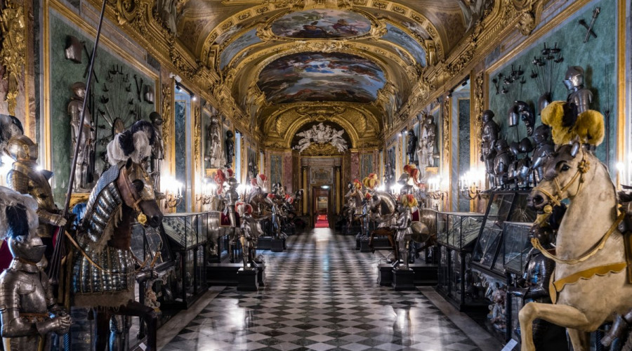 palazzo-reale-torino-somewheretour.jpg