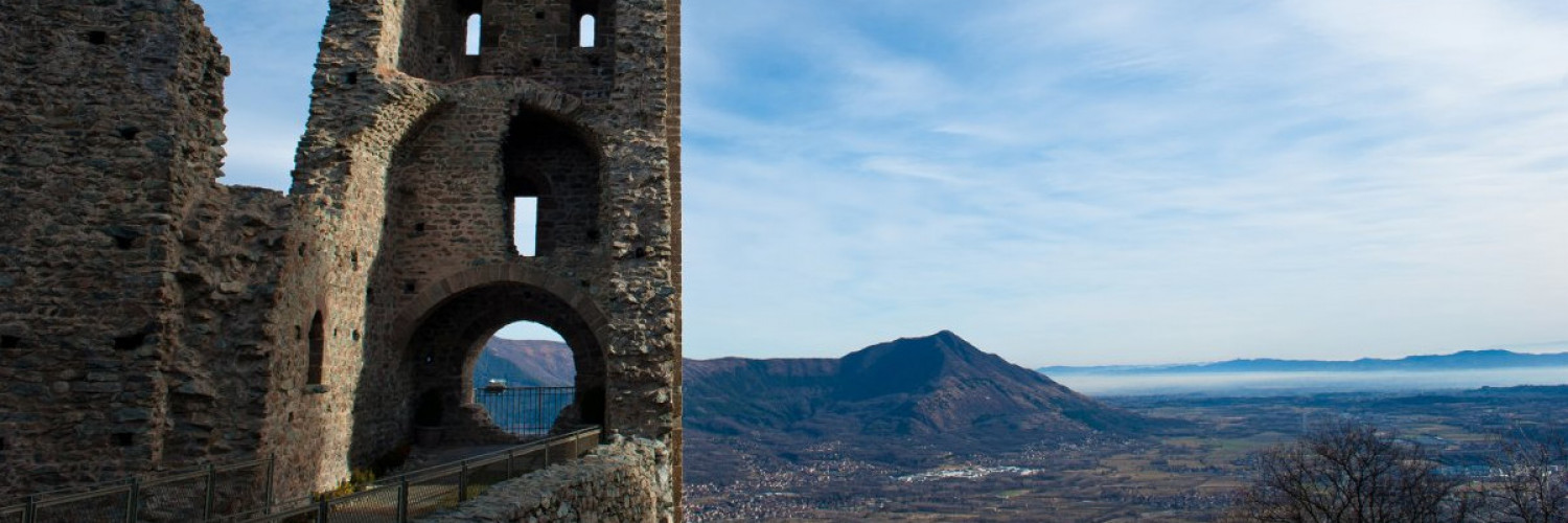 Panorama dalla Sacra di San Michele durante il tour da Torino