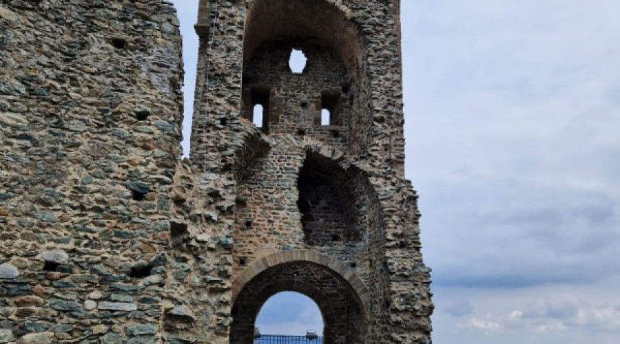 Sacra di San Michele facilmente raggiungibile con shuttle da Torino centro