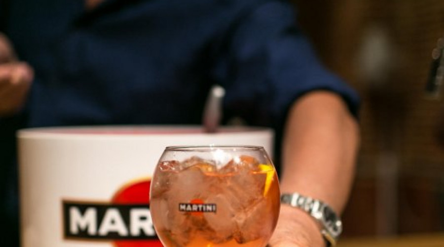 somewhere-tour-shakeyourmartini-12.jpg