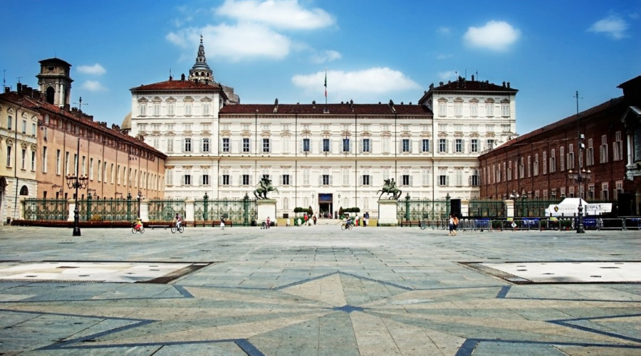 somewheretour-torino-city-tour-con-degustazioni-palazzo-reale.jpg