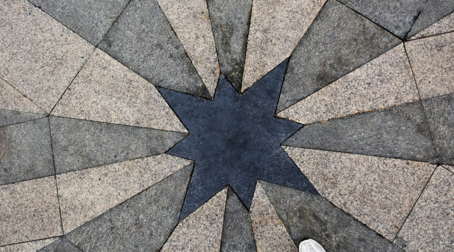 somewheretour-torino-city-tour-piazza-castello-stella.jpg