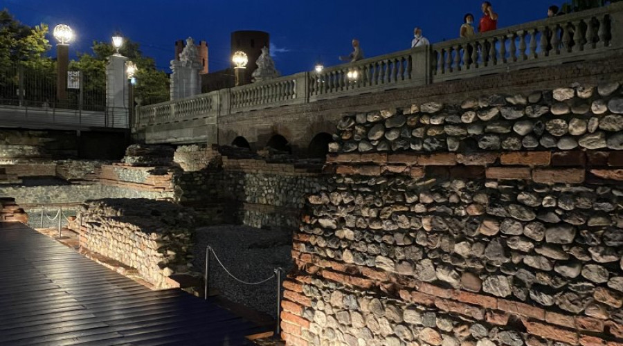 somewheretournotteromanaantichita-3.jpg
