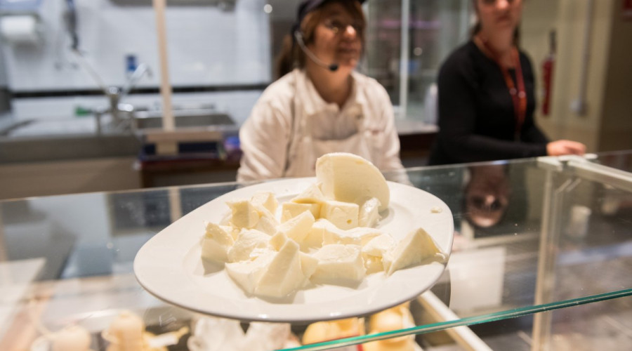 sw-tour-eatalyfoodtour-7.jpg