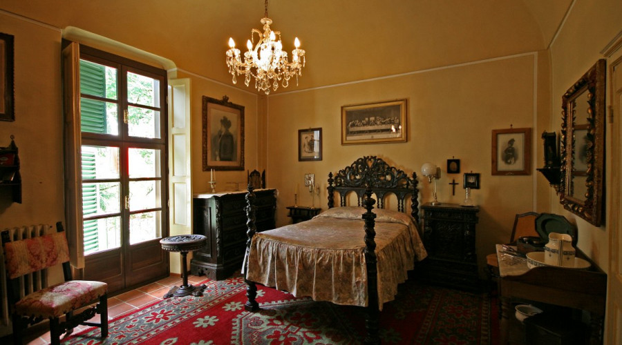 villa-oldofredi-tadinicamera-da-letto-reale.jpg