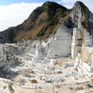 Visit Marble Quarries in Carrara